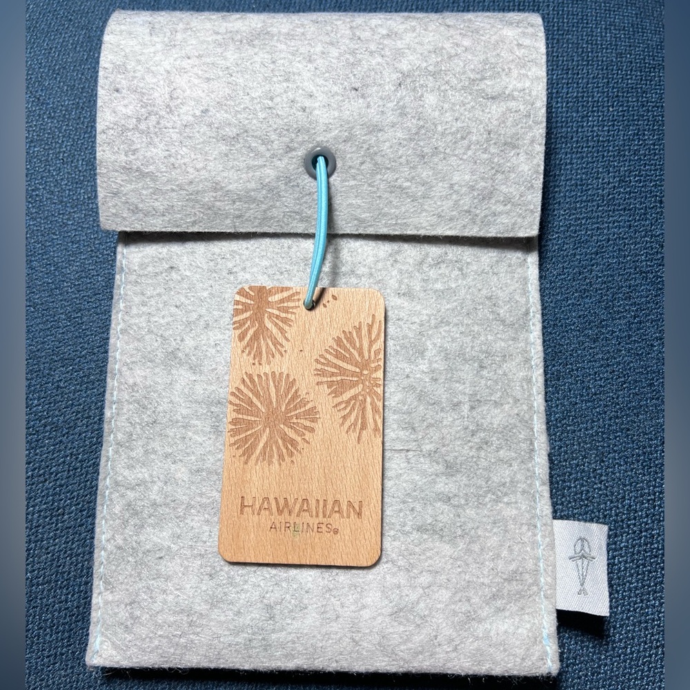 Hawaiian Airlines x Kealopiko Gray Felt Pouch